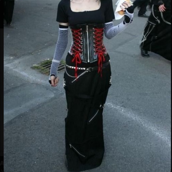 Meet your Posher, Lisa - Picture 7 of 10